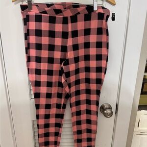 Torrid Pink and Black Checkered Leggings